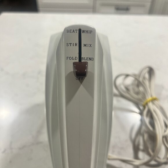 Vintage Hand Mixer Sunbeam Mixmaster Brown (Tested) 1980s Model 3 Speeds Retro - Picture 7 of 10